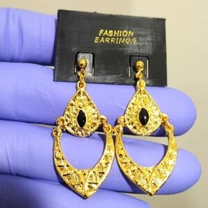 Women's Stylish Gold tone Designed Hoop Black color Stone Drop Earrings 1.5"